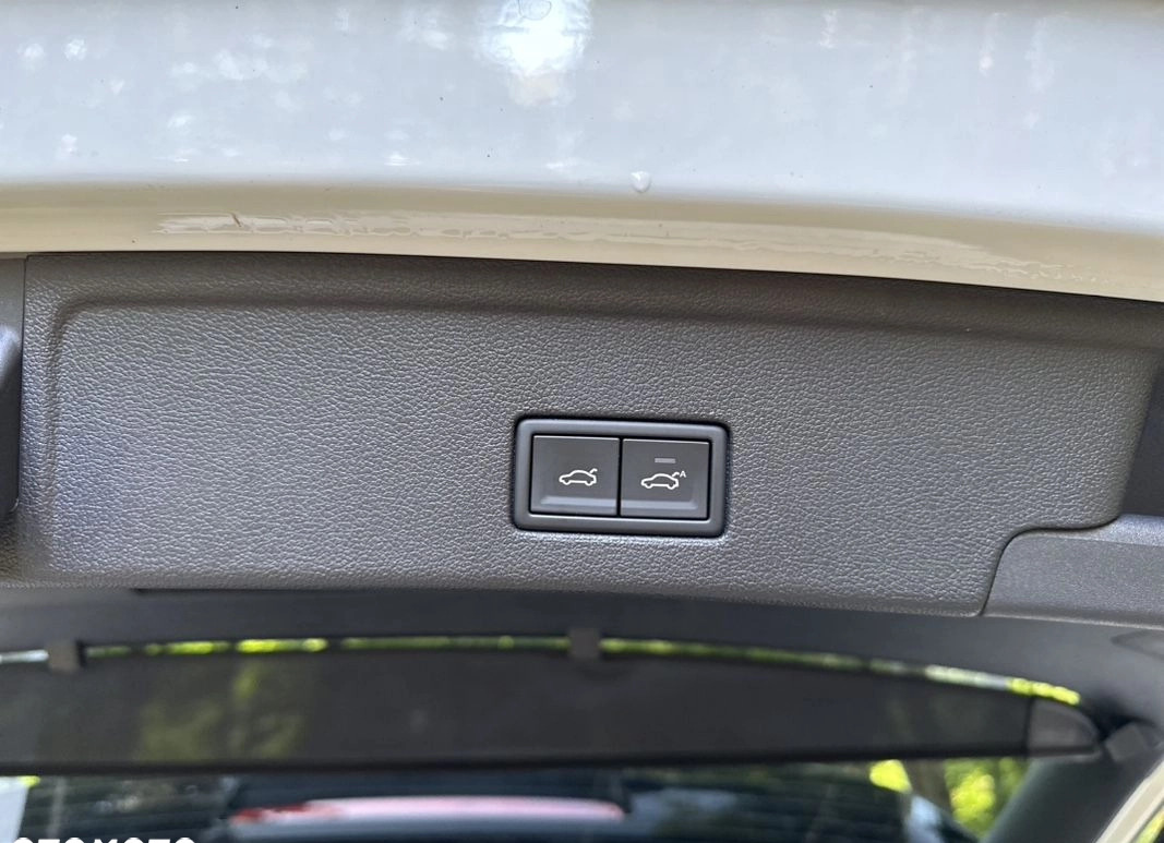 Volkswagen Touareg cena 363900 przebieg: 12000, rok produkcji 2022 z Rogoźno małe 301